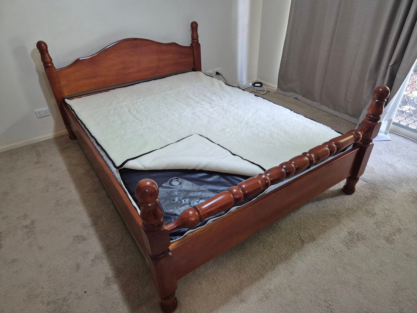Mr Waterbed Timber Frame Country Boy Beds - Mr Waterbed Mattress